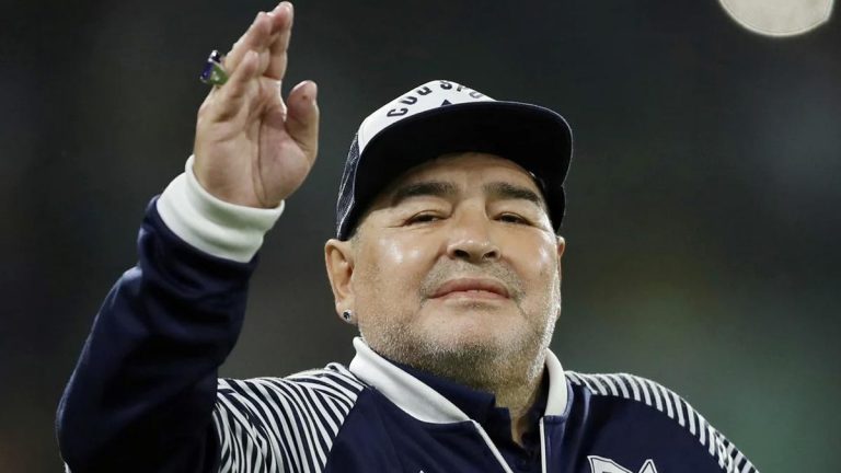 Maradona muere